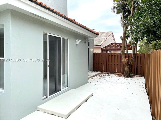 15870 SW 85th Ln 0, Miami, FL 33193