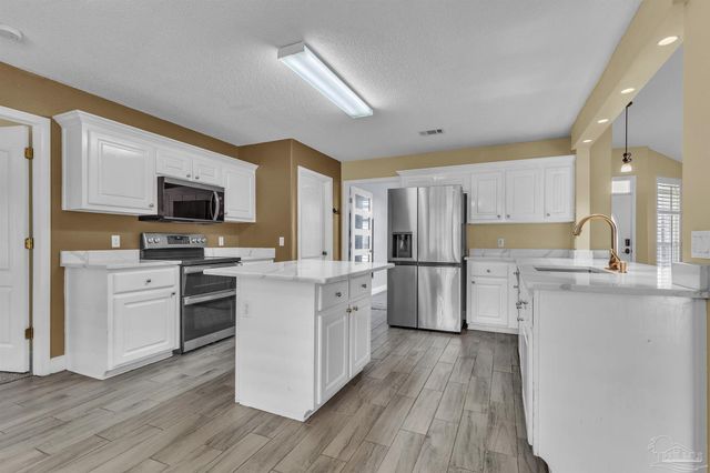 3301 Pitcher Plant Cir, Pensacola, FL 32506