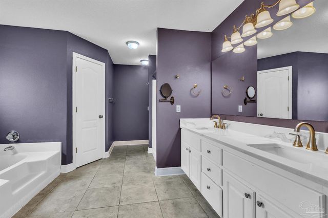 3301 Pitcher Plant Cir, Pensacola, FL 32506