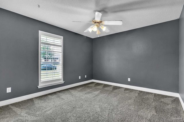 3301 Pitcher Plant Cir, Pensacola, FL 32506