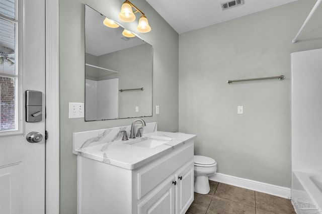 3301 Pitcher Plant Cir, Pensacola, FL 32506
