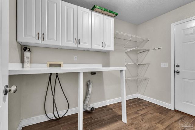 3301 Pitcher Plant Cir, Pensacola, FL 32506