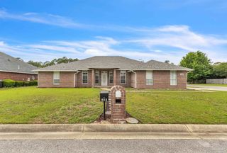 3301 Pitcher Plant Cir, Pensacola, FL 32506