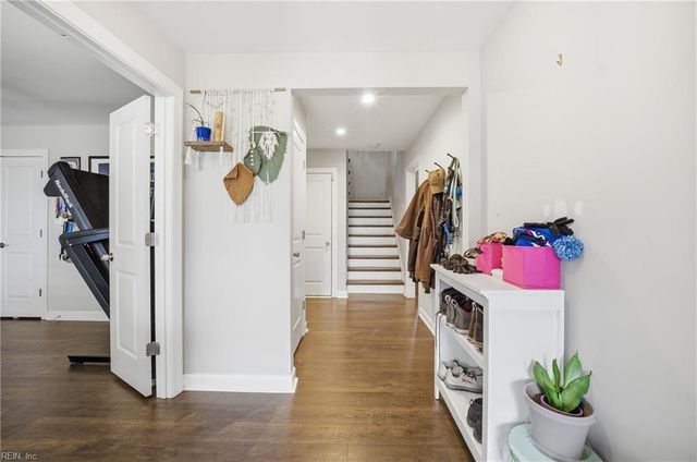 9517 11th Bay ST, Norfolk, VA 23518