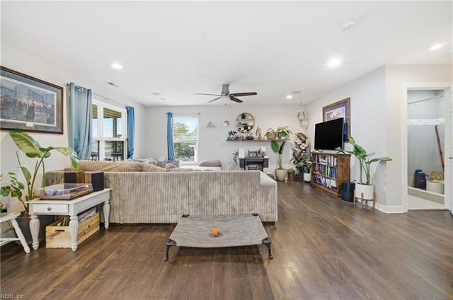 9517 11th Bay ST, Norfolk, VA 23518