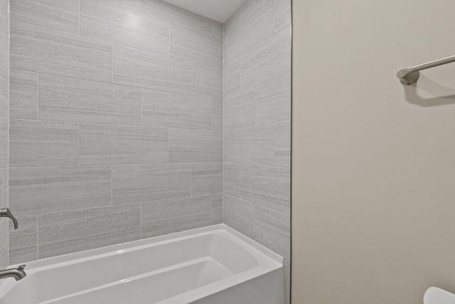 16551 Kayla Drive, Lemont, IL 60439