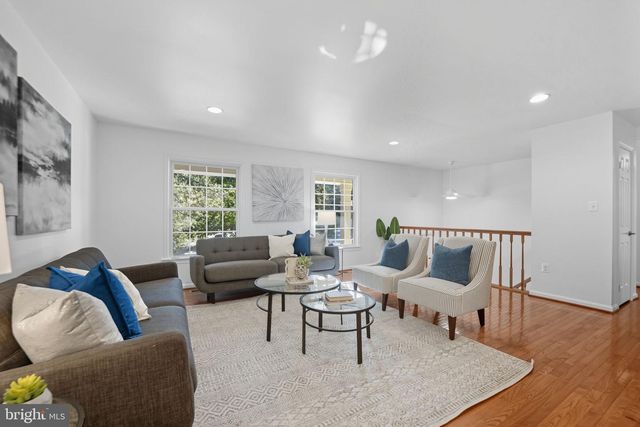 10196 RED SPRUCE RD, Fairfax, VA 22032