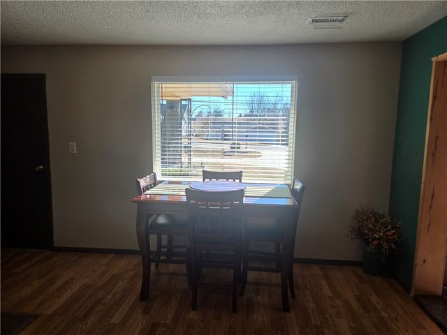 1104 College Avenue, Berryville, AR 72616