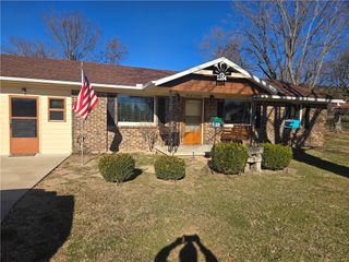 1104 College Avenue, Berryville, AR 72616