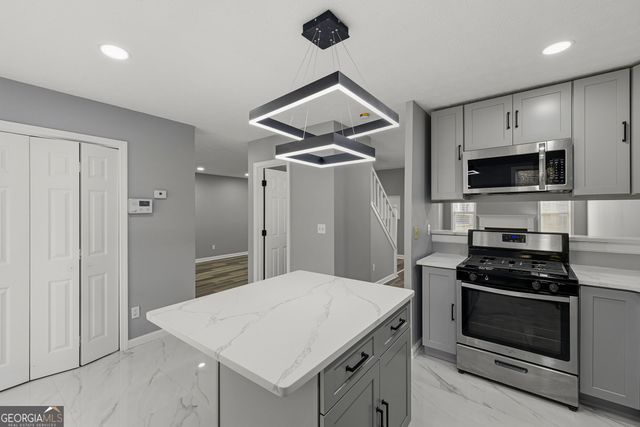 6248 Marbut Farms Lane, Lithonia, GA 30058