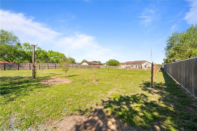 4010 Rehfeld, Corpus Christi, TX 78410