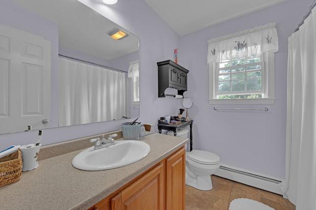 1 Deer Run Rd, Spencer, MA 01562