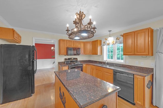 1 Deer Run Rd, Spencer, MA 01562
