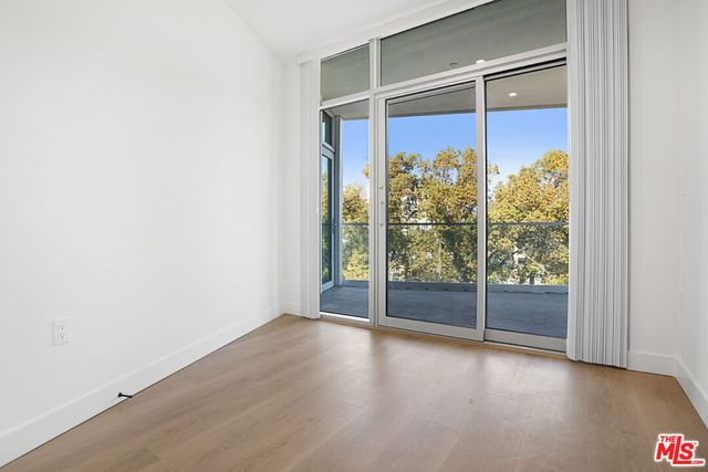 160 Chestnut Street 401, Pasadena, CA 91103