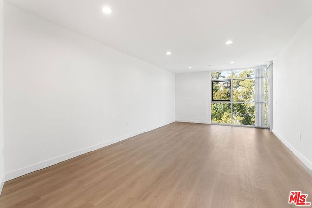 160 Chestnut Street 401, Pasadena, CA 91103