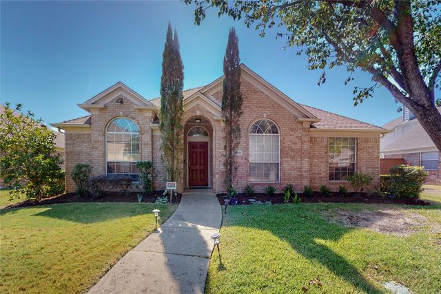 10416 Winners Drive, Irving, TX 75063