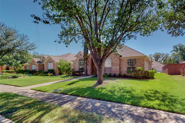 10416 Winners Drive, Irving, TX 75063