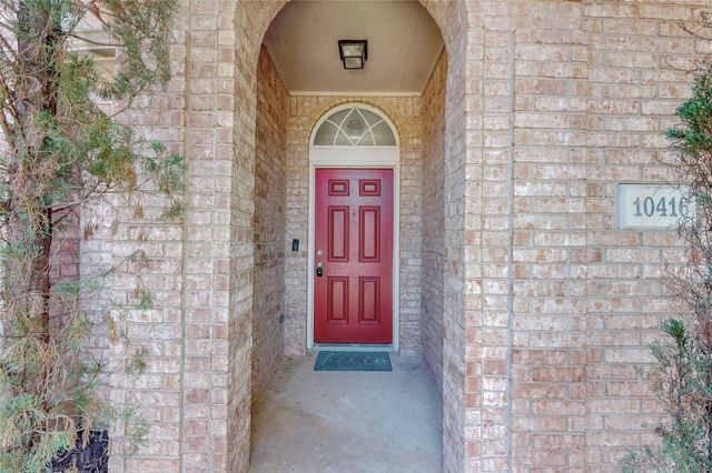 10416 Winners Drive, Irving, TX 75063