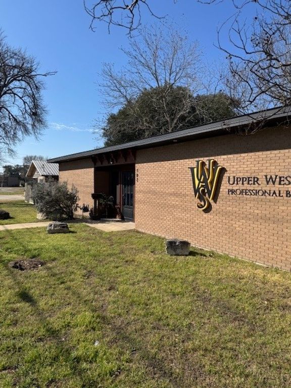 702 South Washington Avenue, Bryan, TX 77803 — photo 2