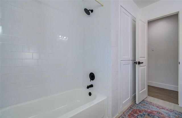 2810 Spa Drive, Deer Park, TX 77536