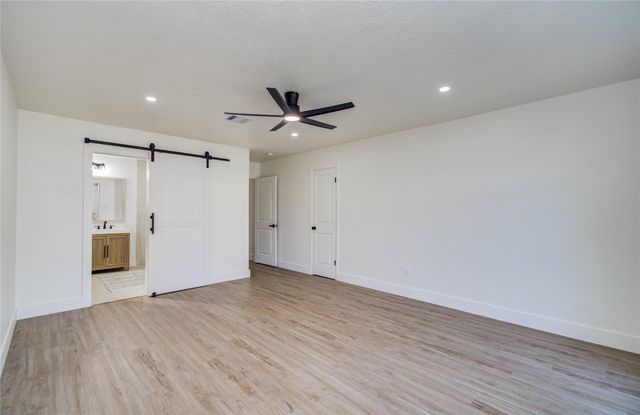 2810 Spa Drive, Deer Park, TX 77536