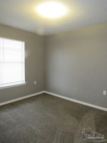 10509 Senegal Dr, Pensacola, FL 32534