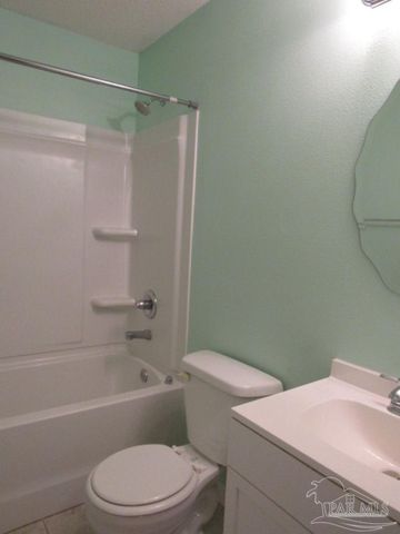 10509 Senegal Dr, Pensacola, FL 32534