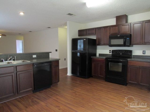 10509 Senegal Dr, Pensacola, FL 32534