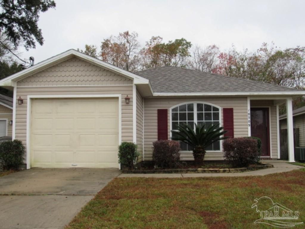 10509 Senegal Dr, Pensacola, FL 32534