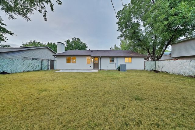 3206 Griffiths Drive, Irving, TX 75061
