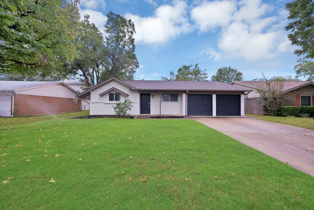 3206 Griffiths Drive, Irving, TX 75061