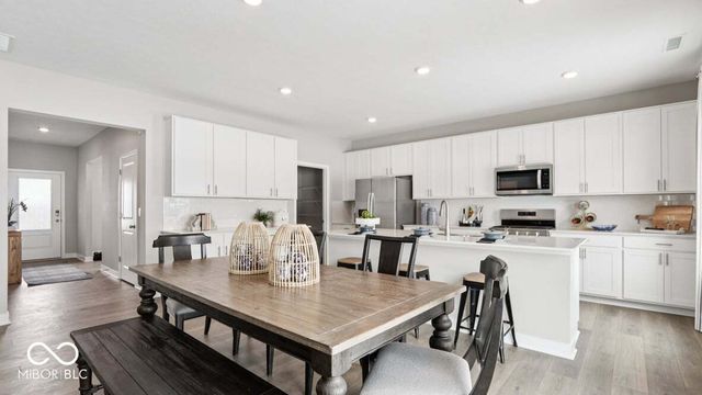 7776 Magnolia Street, New Palestine, IN 46163