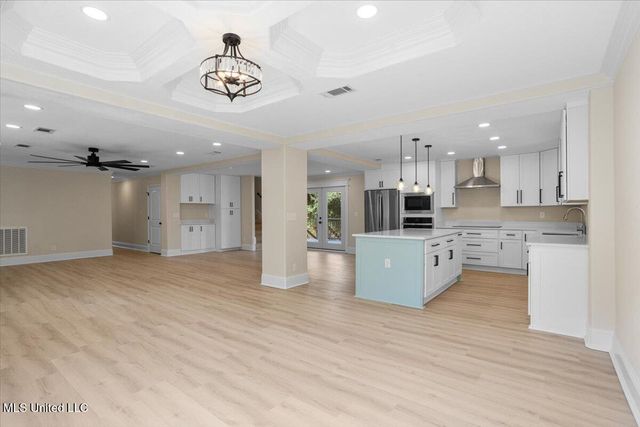 749 E North Street, Pass Christian, MS 39571