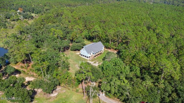 749 E North Street, Pass Christian, MS 39571