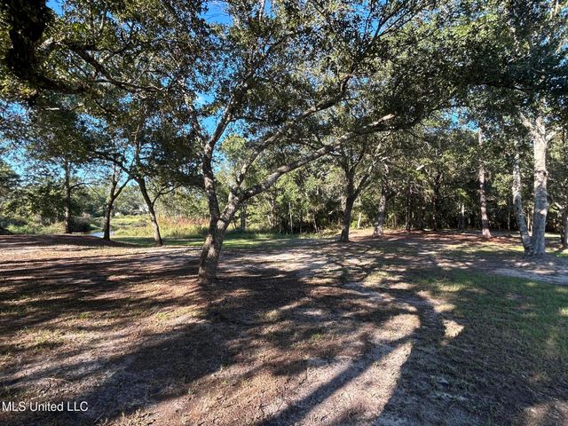 749 E North Street, Pass Christian, MS 39571