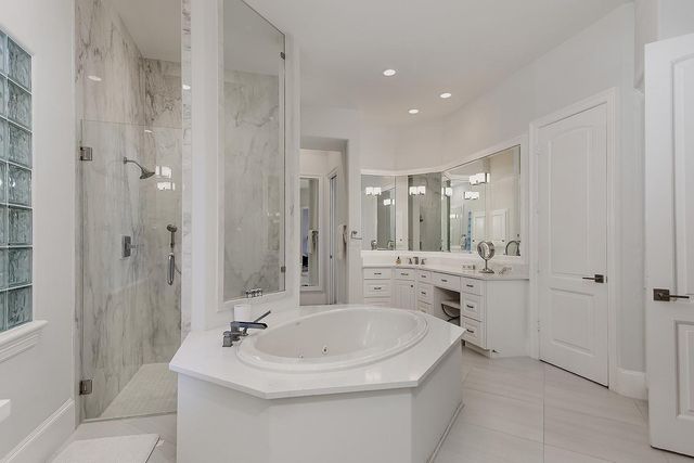 10 Norlund Way, The Woodlands, TX 77382