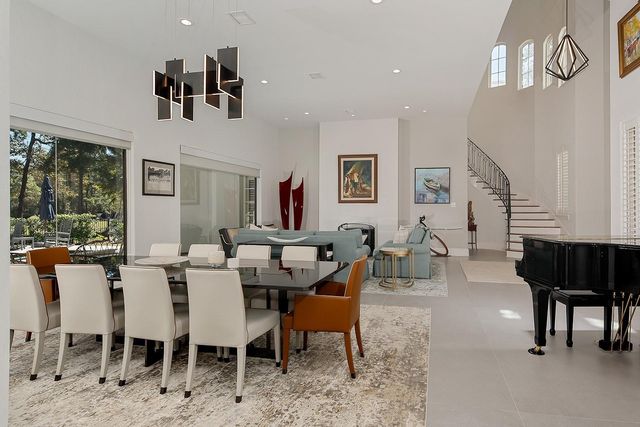 10 Norlund Way, The Woodlands, TX 77382