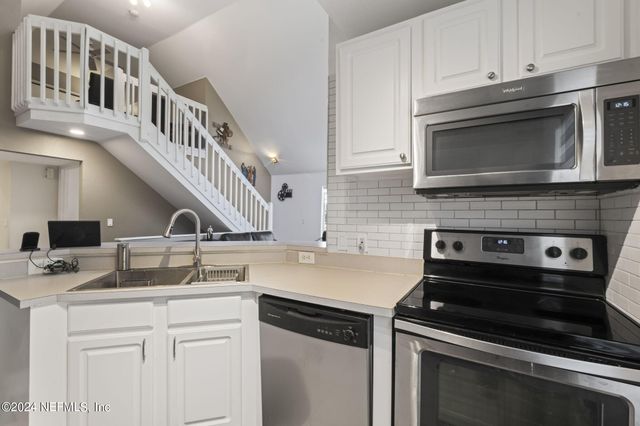 13703 RICHMOND PARK Drive, 1406, Jacksonville, FL 32224