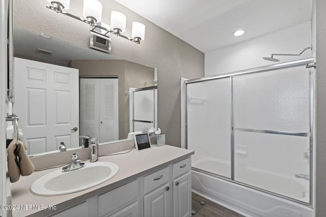 13703 RICHMOND PARK Drive, 1406, Jacksonville, FL 32224