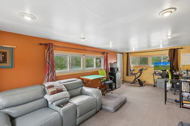 9754 S Harvard Avenue, Chicago, IL 60628
