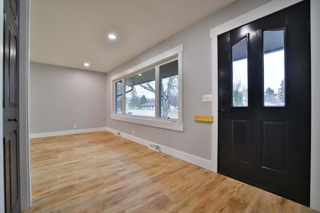 1005 N Street NE, Brainerd, MN 56401