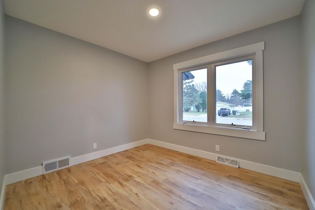 1005 N Street NE, Brainerd, MN 56401