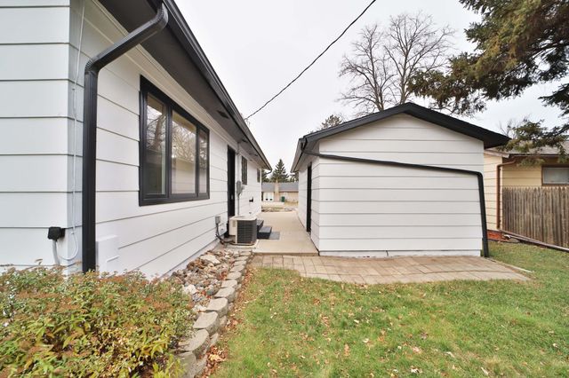 1005 N Street NE, Brainerd, MN 56401