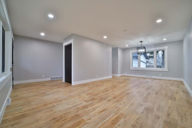 1005 N Street NE, Brainerd, MN 56401