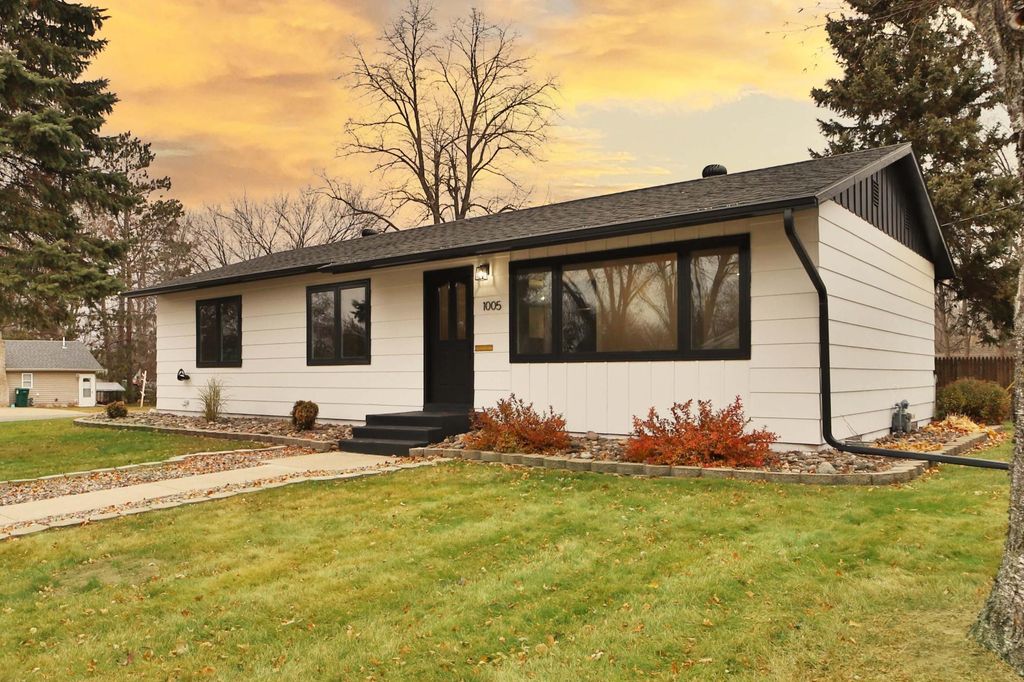 1005 N Street NE, Brainerd, MN 56401