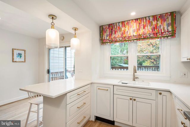 822 S ROYAL ST, Alexandria, VA 22314