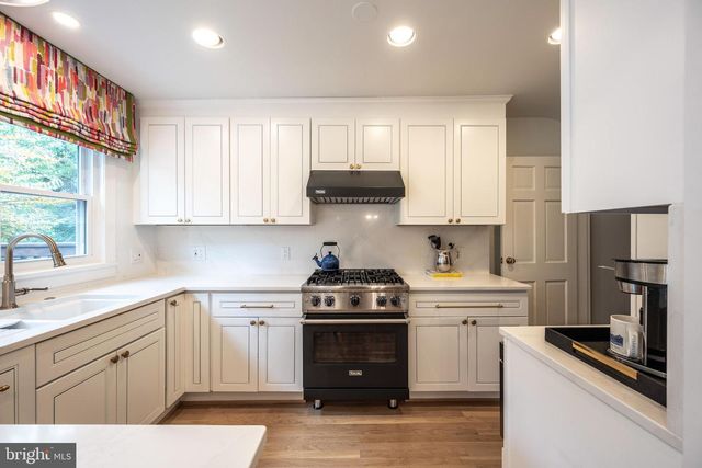 822 S ROYAL ST, Alexandria, VA 22314