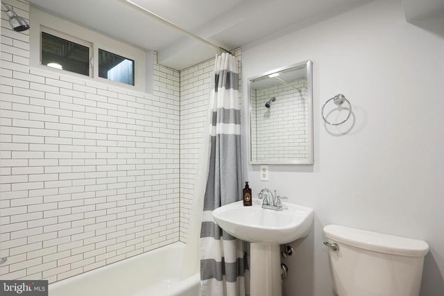 822 S ROYAL ST, Alexandria, VA 22314