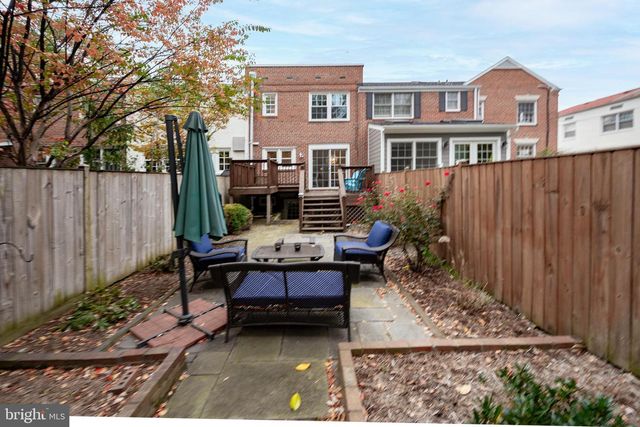 822 S ROYAL ST, Alexandria, VA 22314