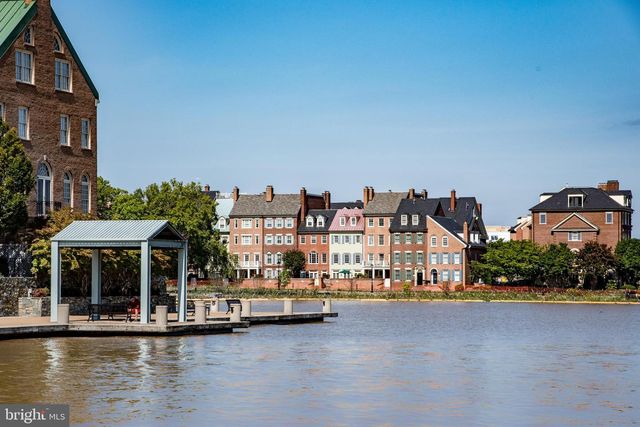 822 S ROYAL ST, Alexandria, VA 22314